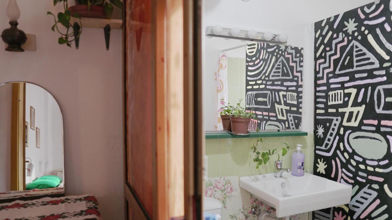 Mi Casa es Tu Casa - Shkodra Backpackers Hostel Bagian luar foto