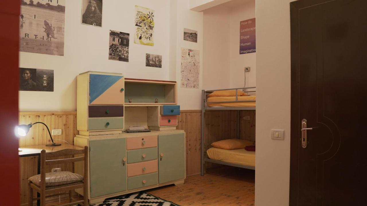 Mi Casa es Tu Casa - Shkodra Backpackers Hostel Bagian luar foto