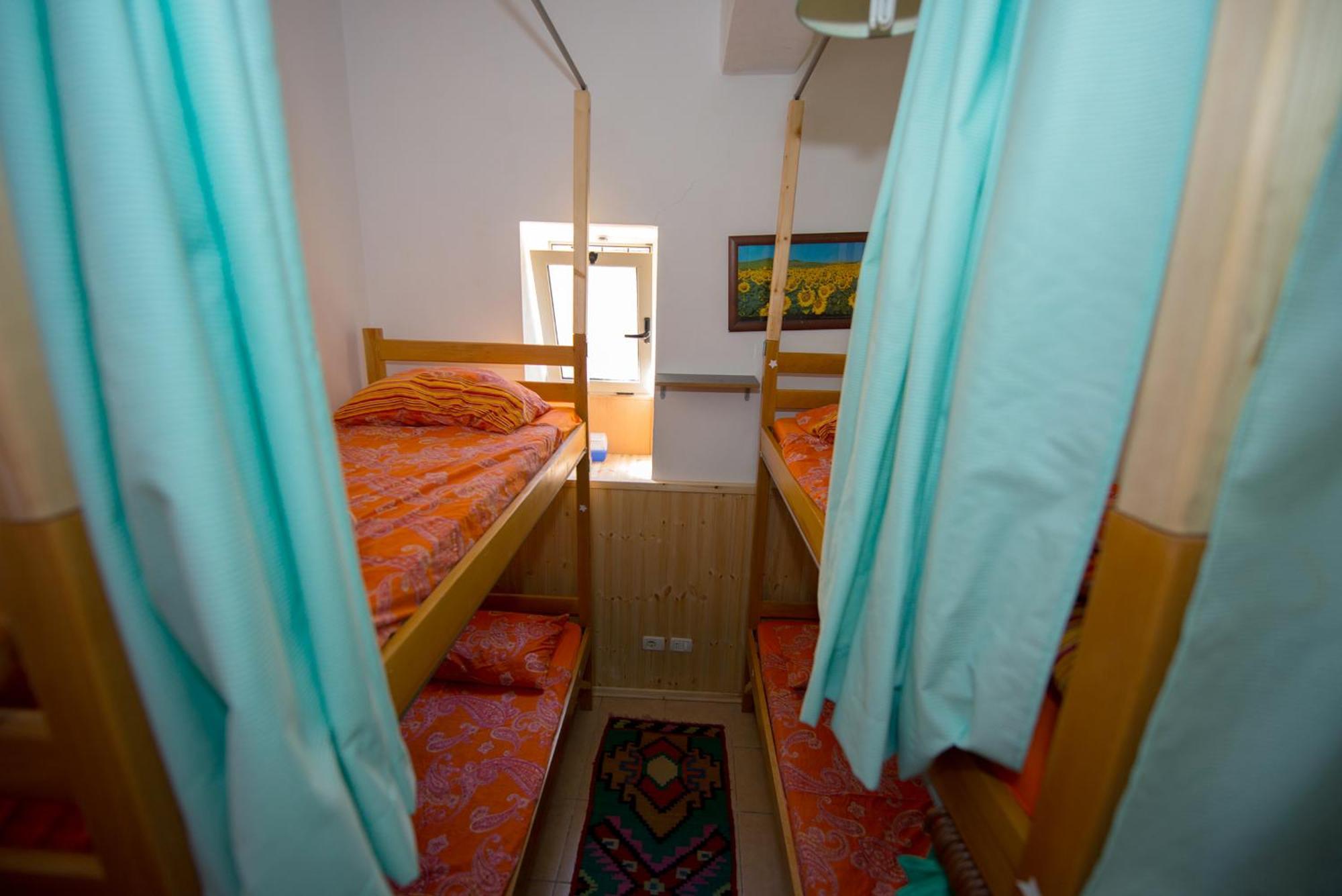 Mi Casa es Tu Casa - Shkodra Backpackers Hostel Ruang foto