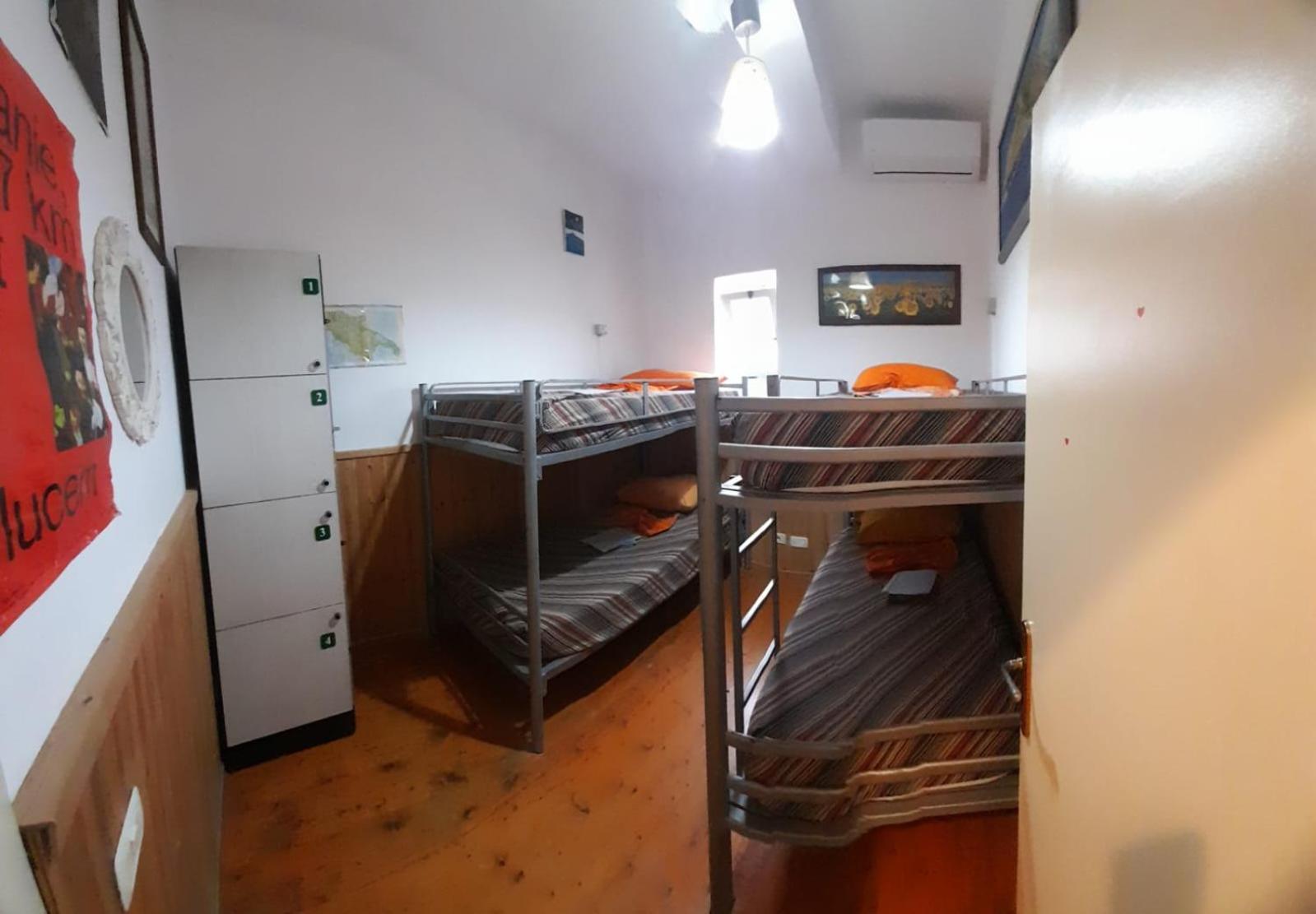 Mi Casa es Tu Casa - Shkodra Backpackers Hostel Bagian luar foto