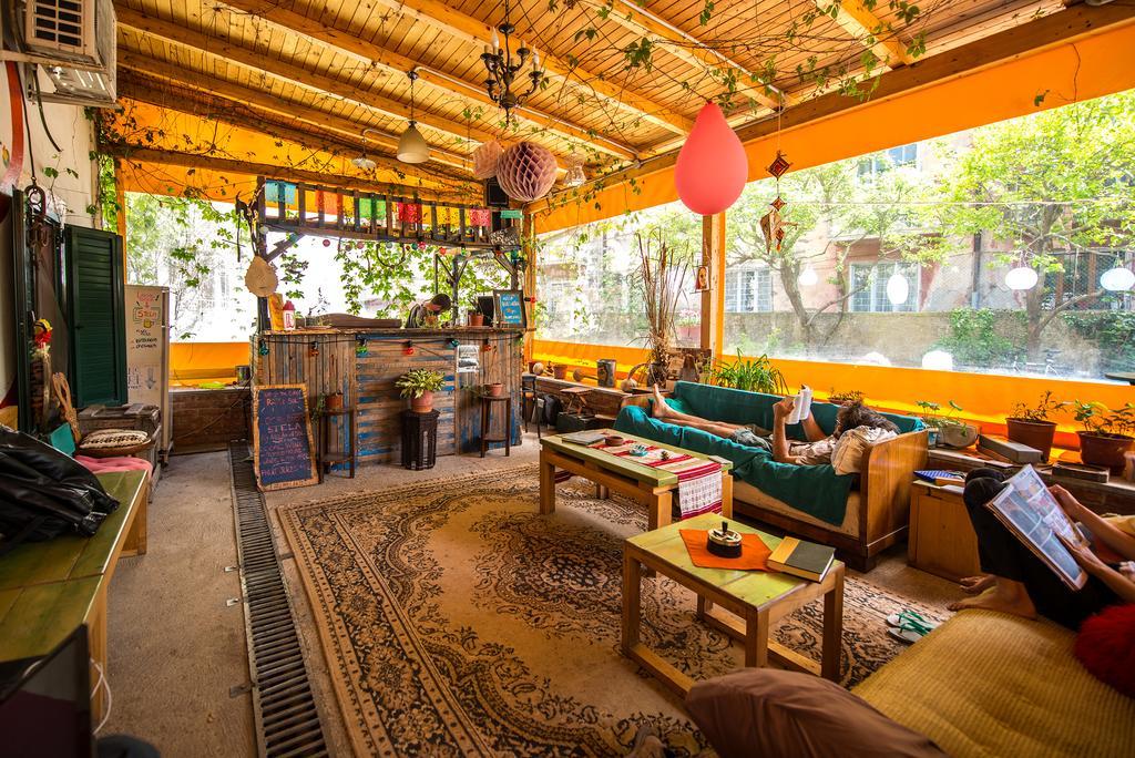 Mi Casa es Tu Casa - Shkodra Backpackers Hostel Bagian luar foto