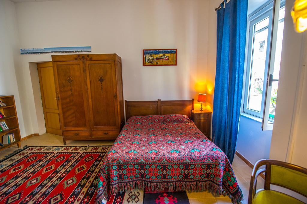 Mi Casa es Tu Casa - Shkodra Backpackers Hostel Bagian luar foto