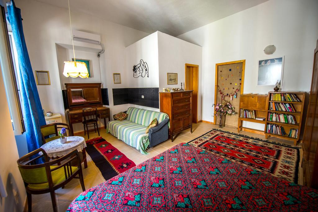Mi Casa es Tu Casa - Shkodra Backpackers Hostel Bagian luar foto
