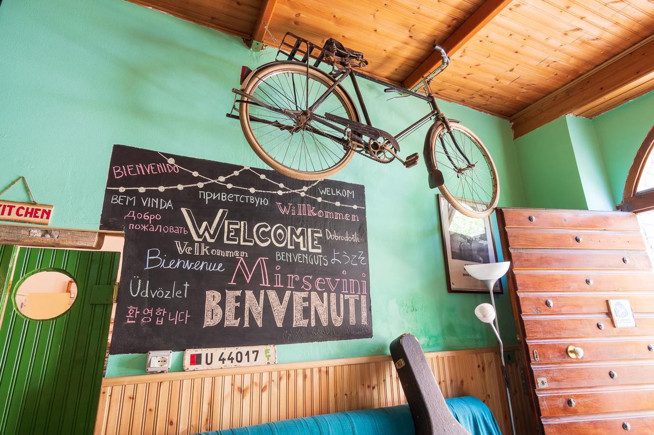 Mi Casa es Tu Casa - Shkodra Backpackers Hostel Bagian luar foto
