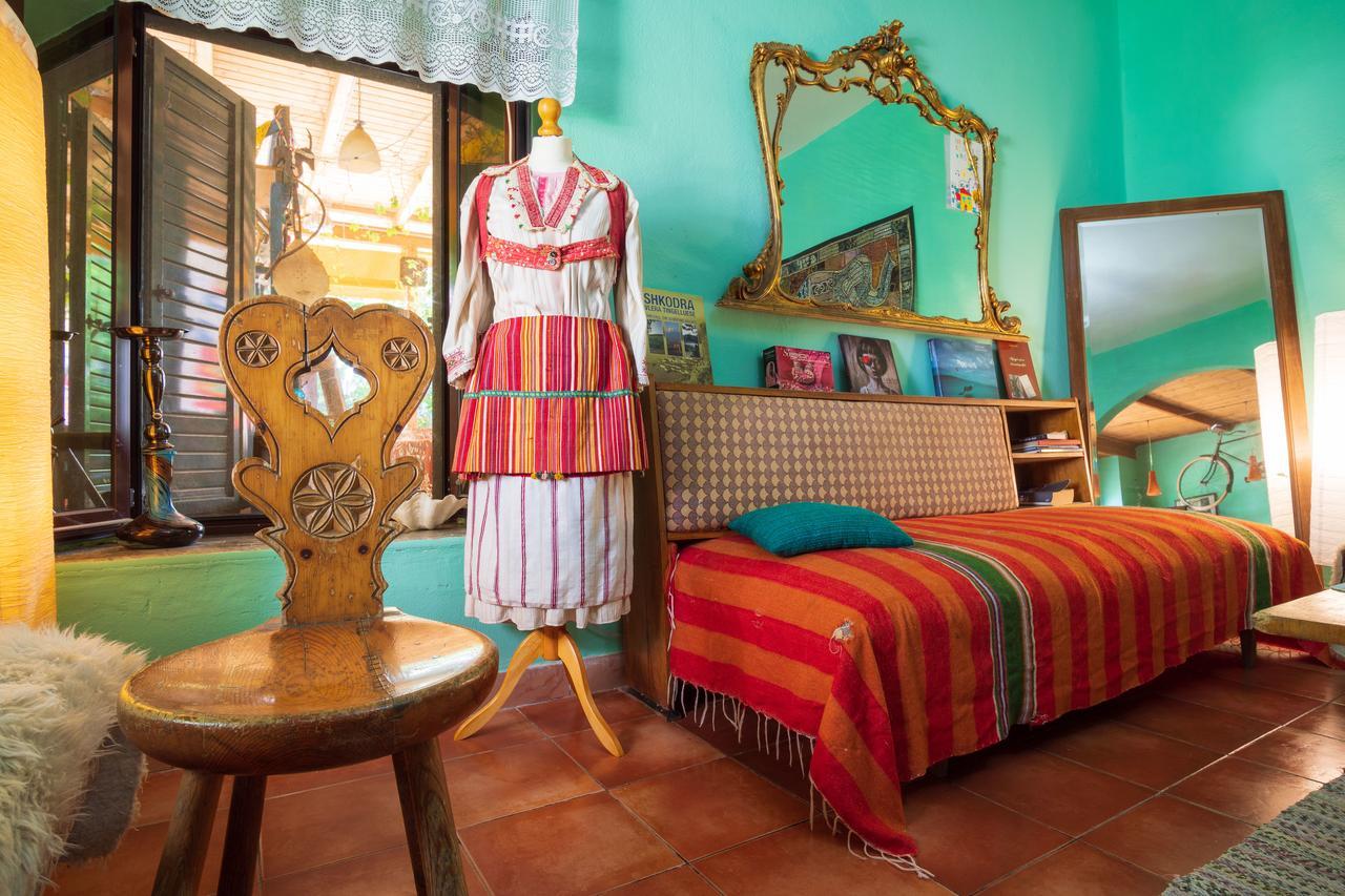 Mi Casa es Tu Casa - Shkodra Backpackers Hostel Bagian luar foto